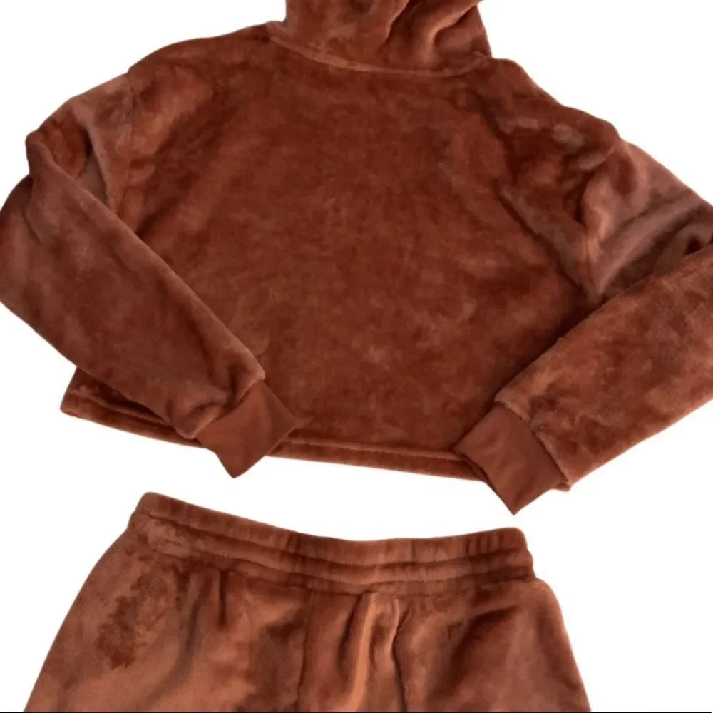 Miss Posh Soft Crop Lounge Active Wear Set Outfit Hoodie Shorts Medium